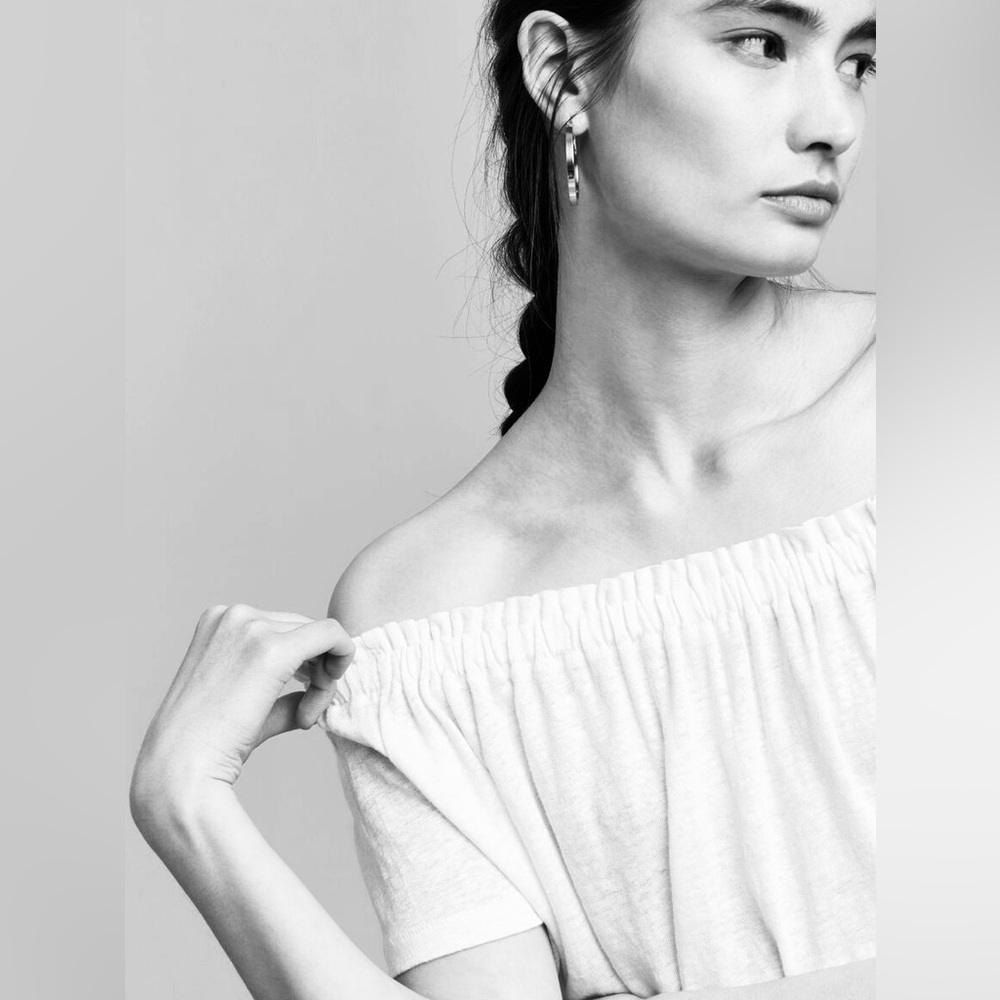 Aritzia Wilfred Sartre Off-The- Shoulder Top .
